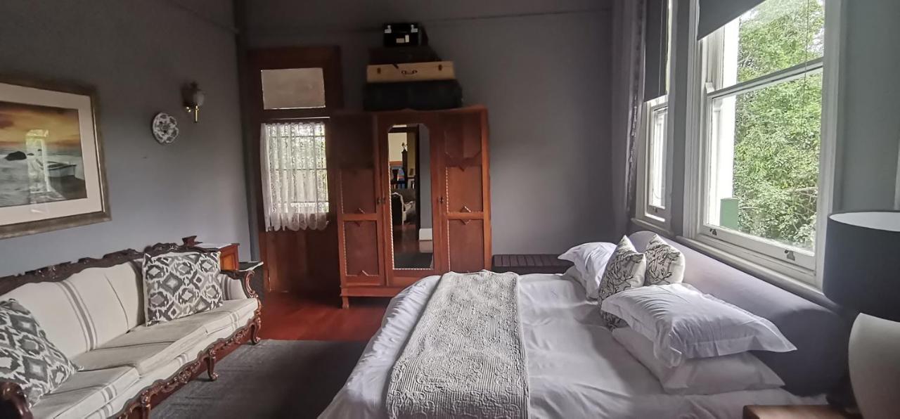 Royston Hall Historical Guest house